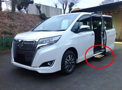 エスクァイア・ノア・ヴォクシー(左側2列目)